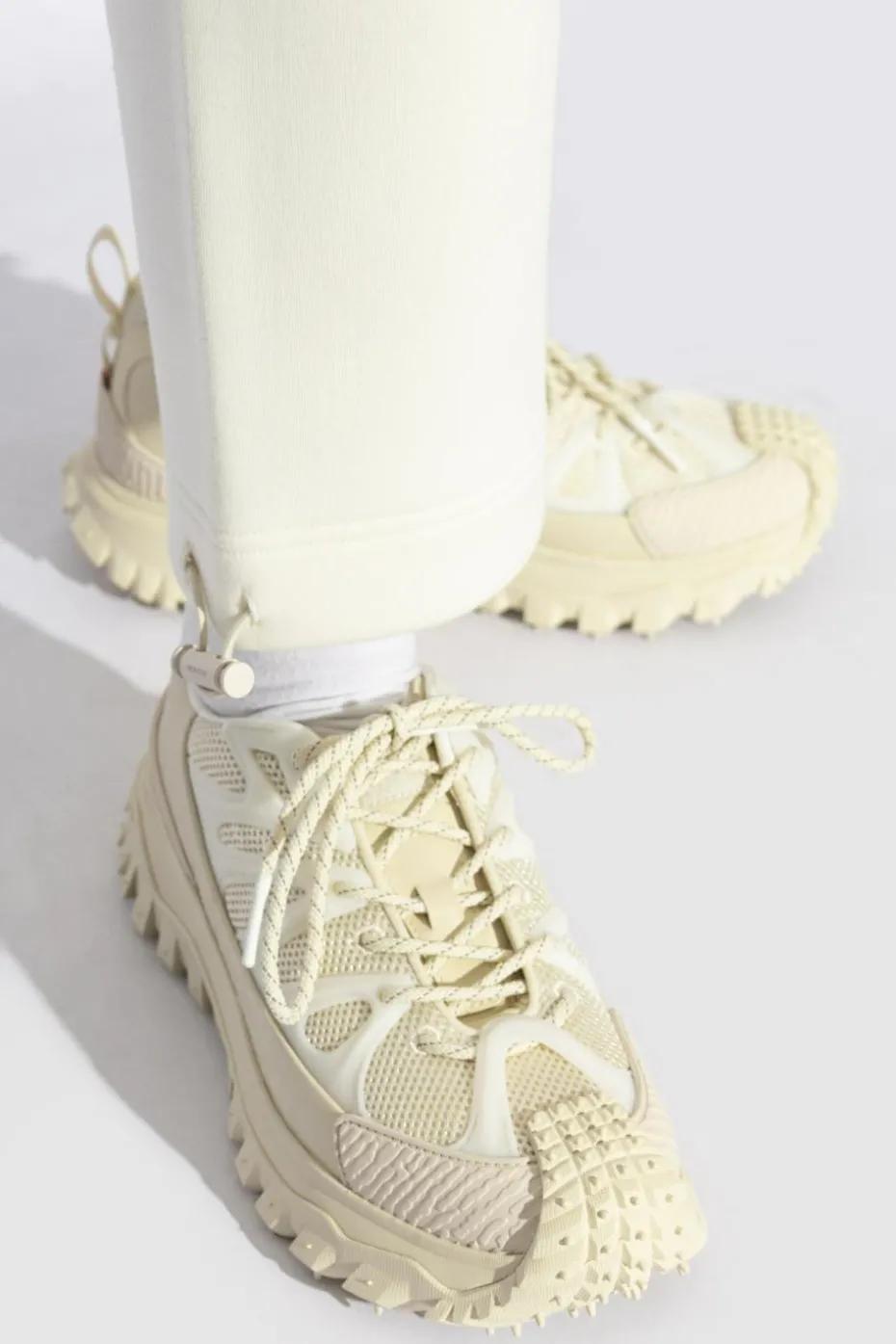 Moncler cream Sneakers Trailgrip Amoeba