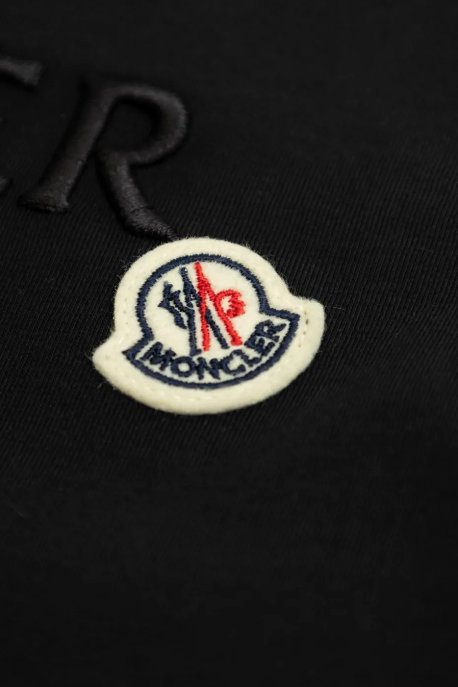 Moncler Enfant BLACK T-shirt with logo