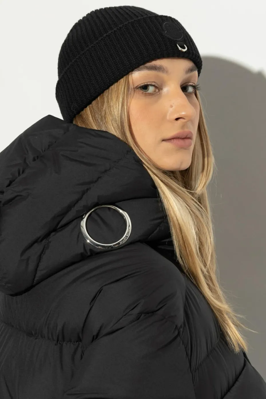 Moncler Genius BLACK 6 MONCLER WILLOW SMITH