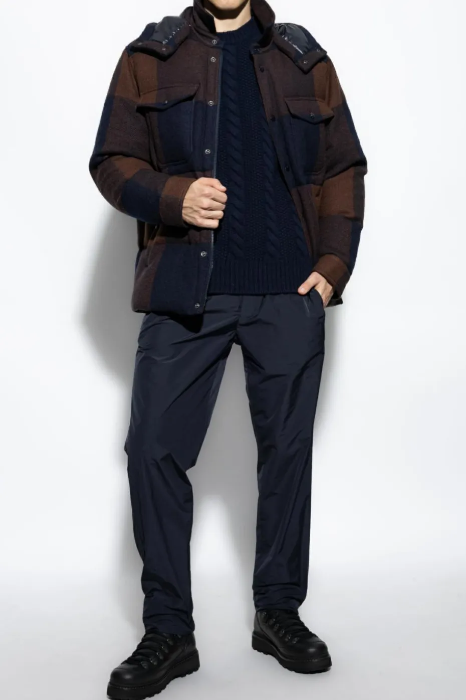 Moncler NAVY BLUE Down jacket Ladurns