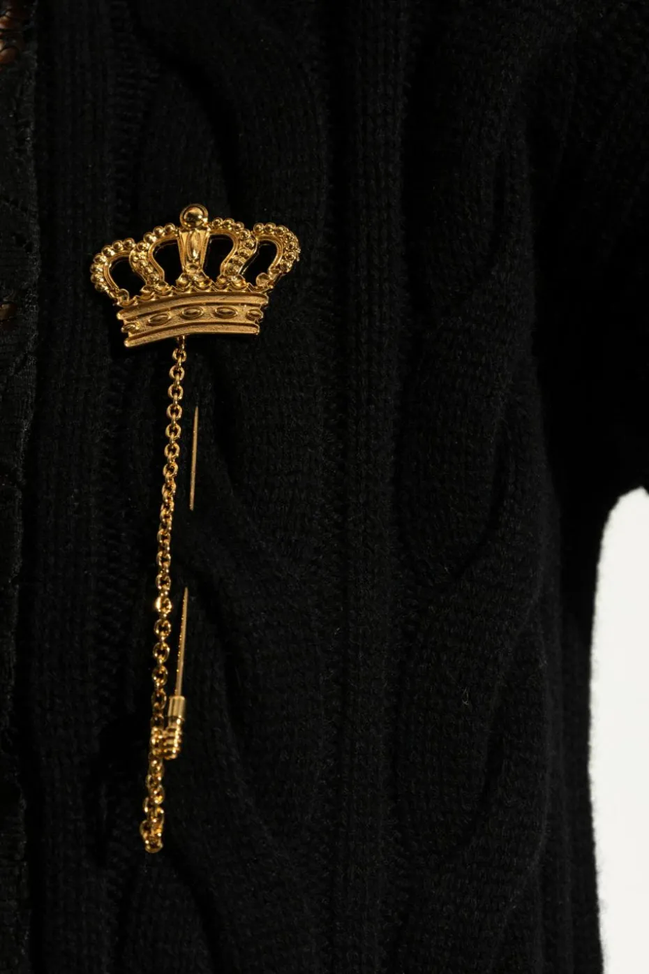 Moschino GOLD Crown-shaped brooch