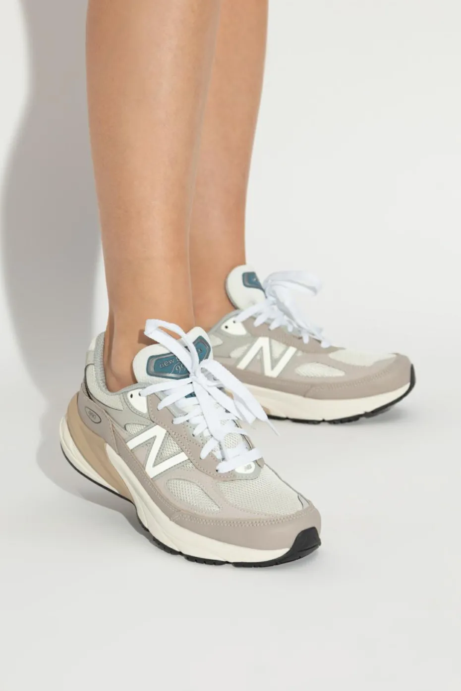 New Balance beige Sneakers U990MM6