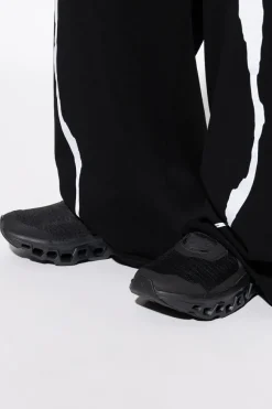 On Running BLACK Cloudmonster Void sports shoes