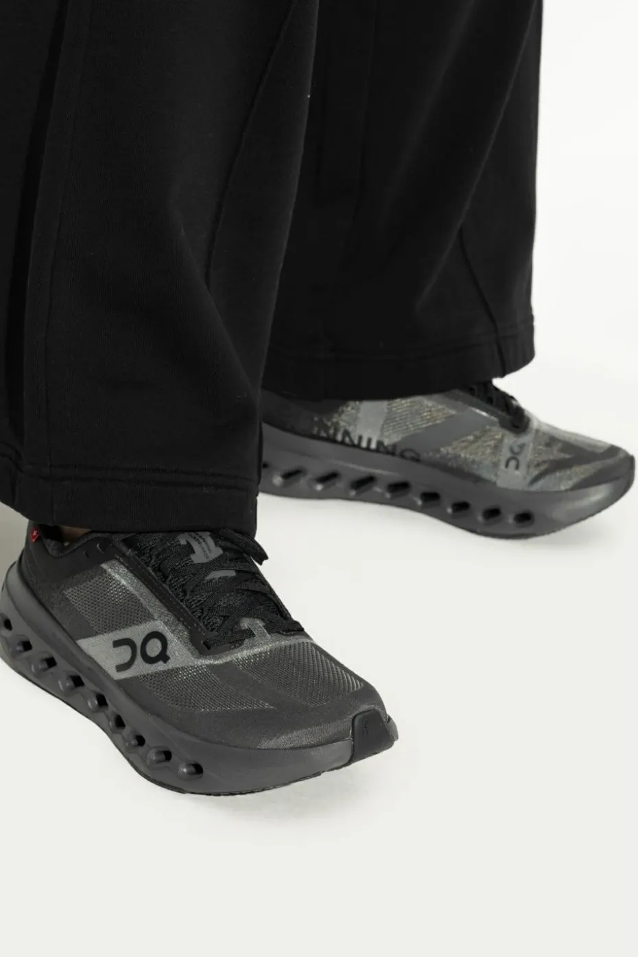 On Running WHITE Training shoes Cloudsurfer Next