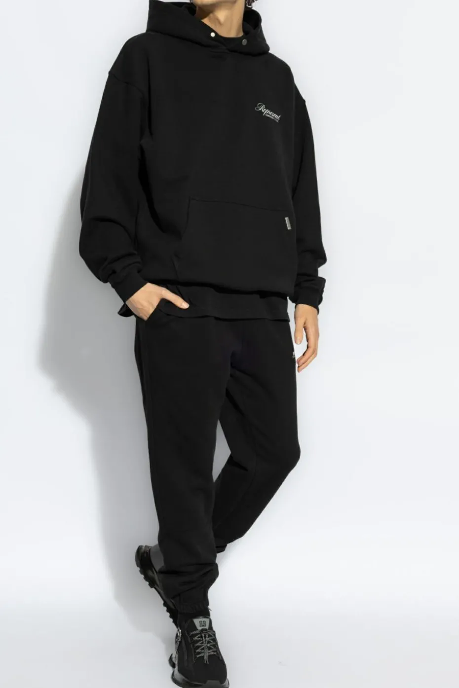 Represent BLACK Sweatshirt Owners Club Script