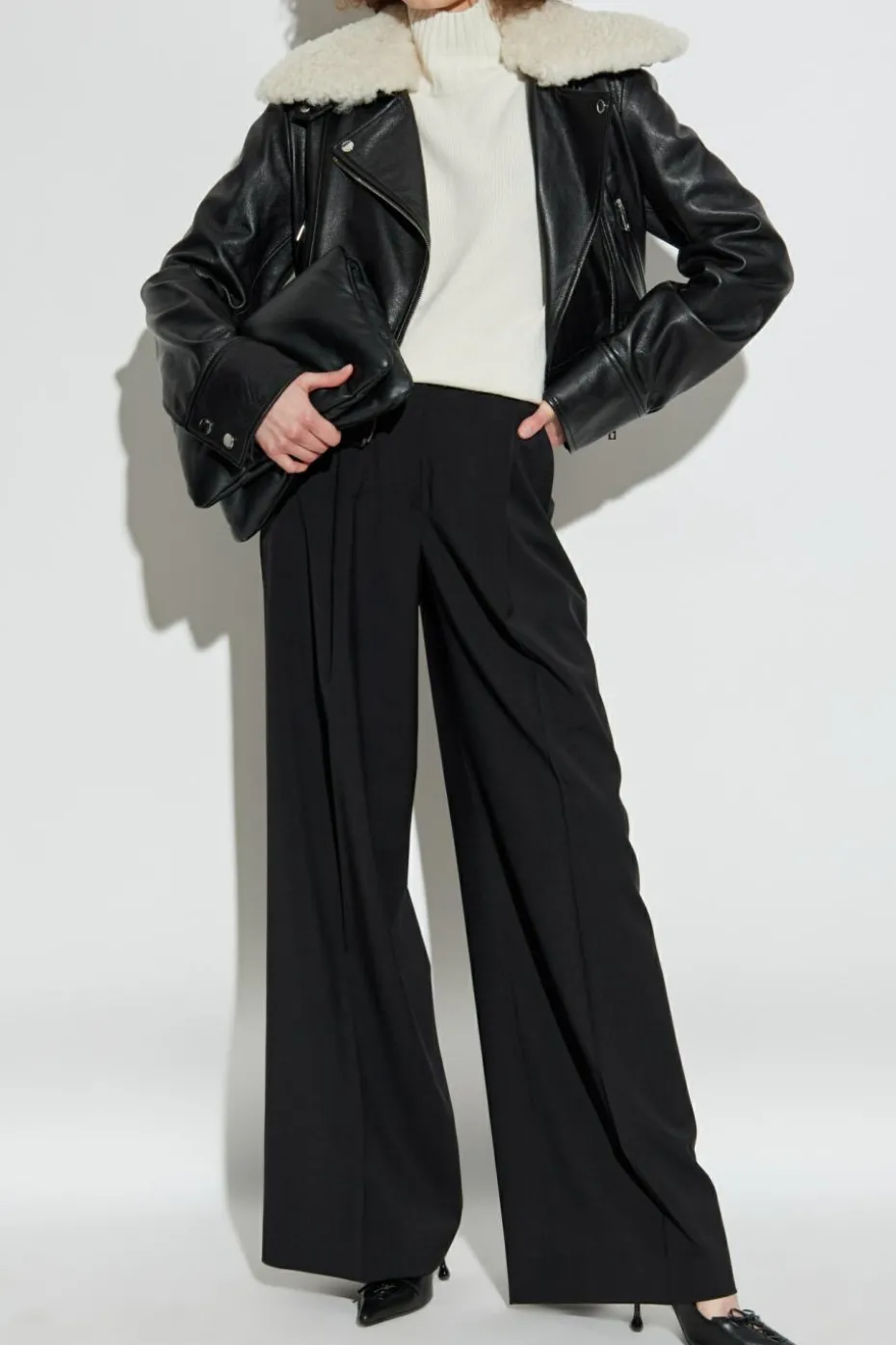 Sportmax BLACK Creased trousers ‘Vela’
