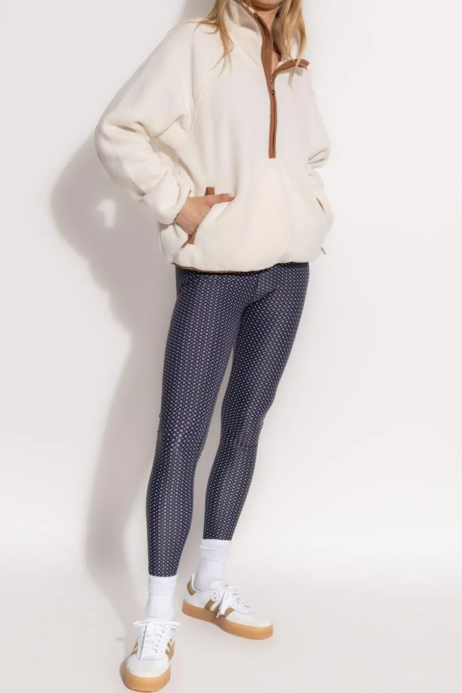 The Upside cream Sweatshirt "Harlow"
