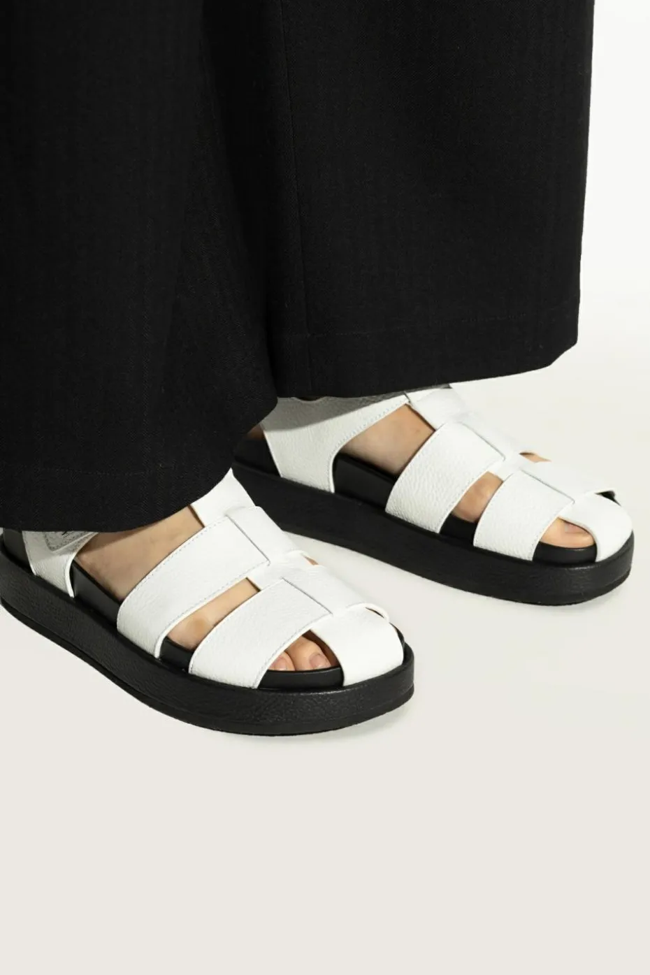 Tory Burch WHITE Sandals 'Kira'