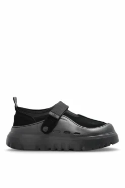 UGG BLACK Shoes "M PEAKMOD LOWCUT"