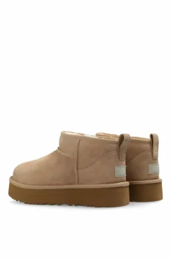 UGG Kids beige ‘K Classic Ultra Mini Platform’ snow boots