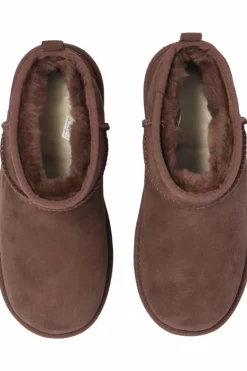 UGG Kids BROWN ‘K Classic Ultra Mini’ snow boots