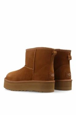UGG Kids BROWN ‘K Classic Mini Platform’ snow boots