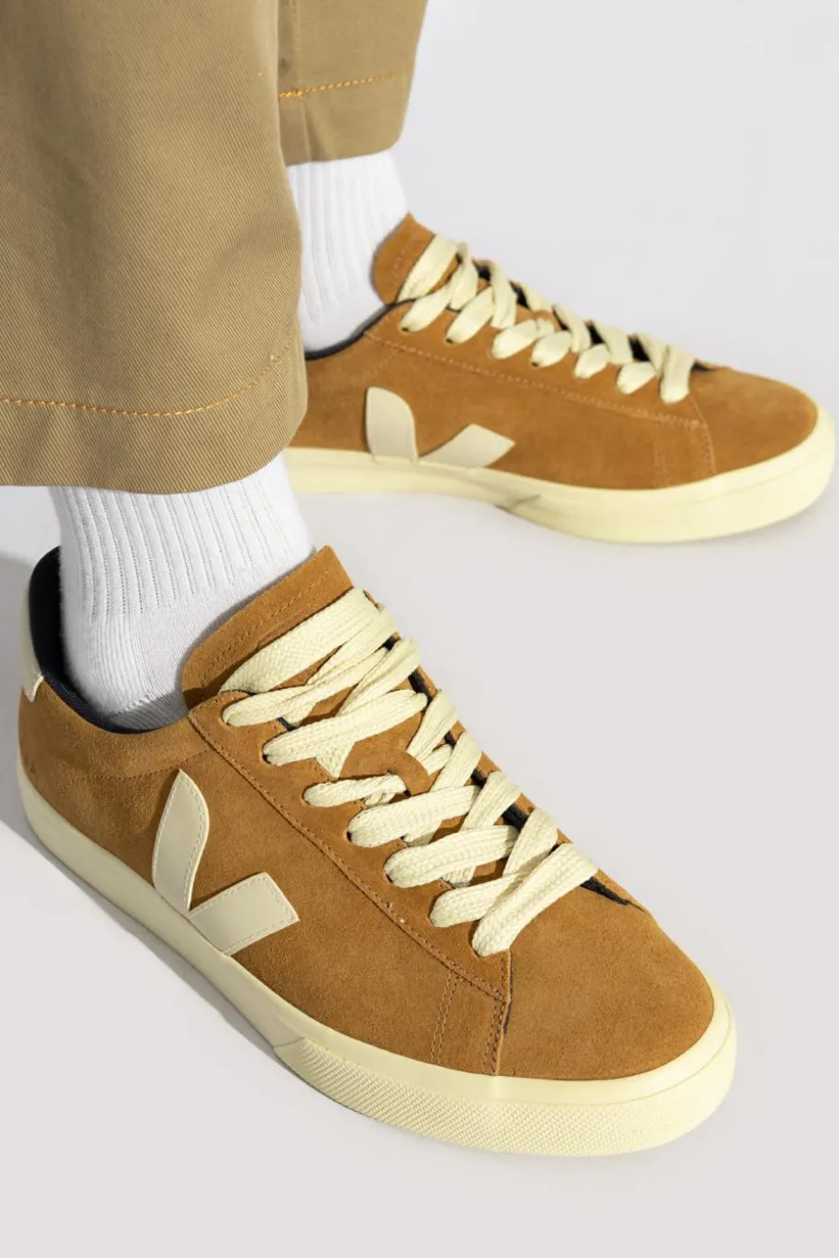 Veja beige Sneakers Campo Leather