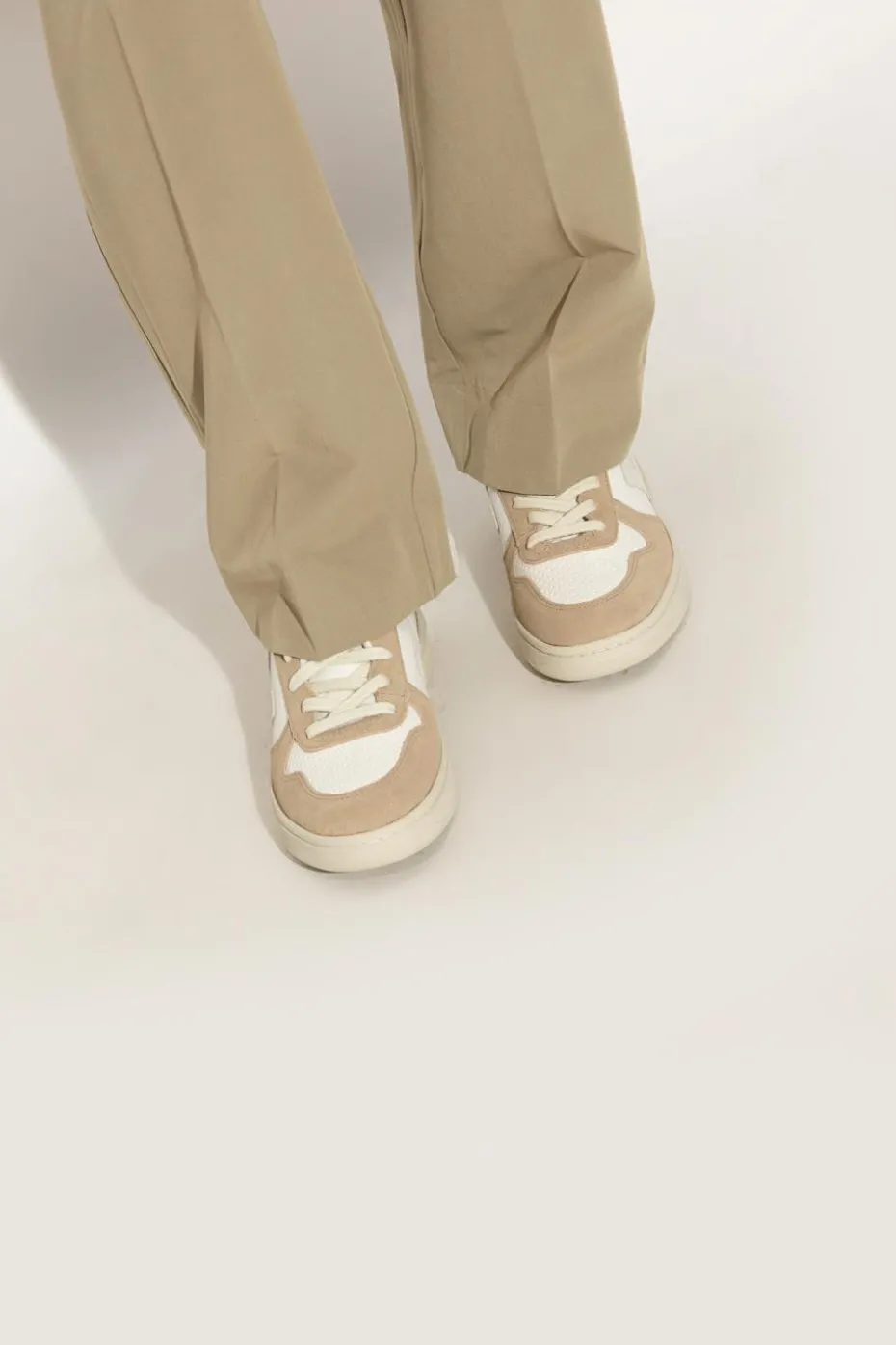 Veja beige ‘V-10 Chromefree Leather’ sneakers