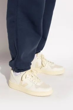 Veja cream Sports shoes `V-10 PRIME LEATHER`