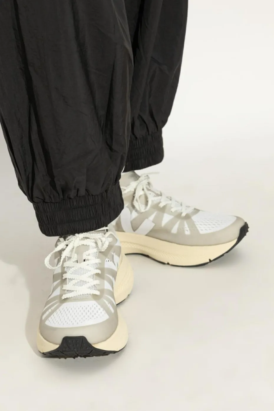 Veja GREY Sneakers CONDOR 3 ADVANCED ENGINEERED-MESH CDR