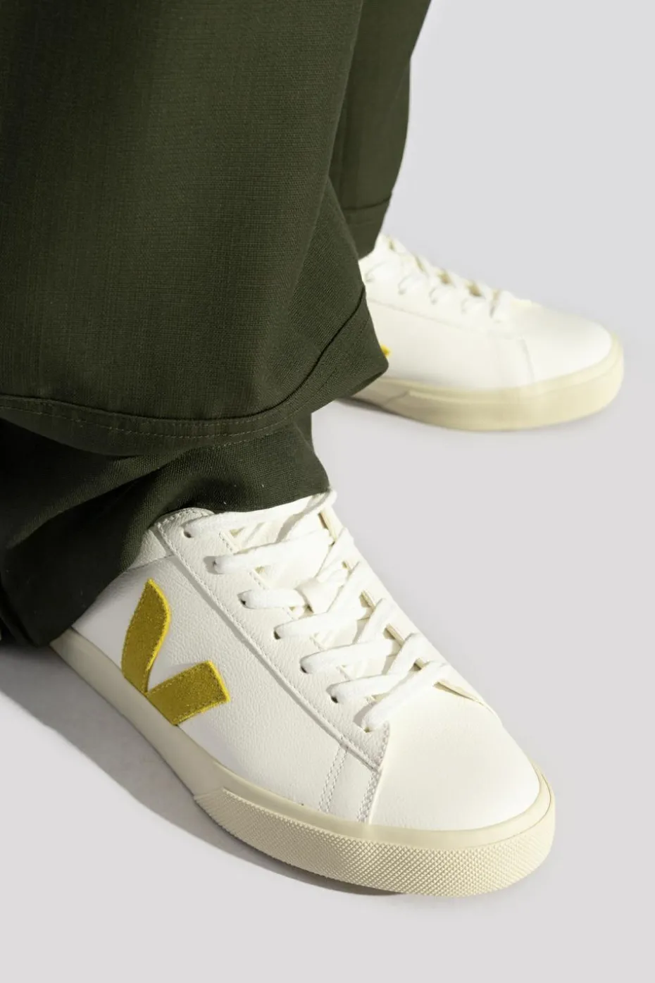 Veja WHITE Sneakers Campo Leather