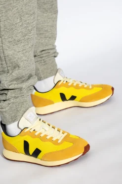 Veja YELLOW Sneakers RIO BRANCO II ALVEOMESH