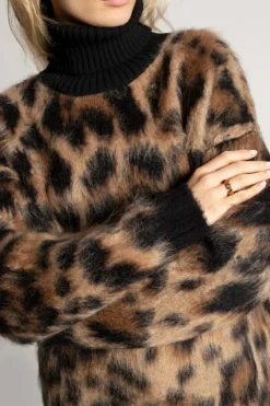 Versace GOLD Ring with logo