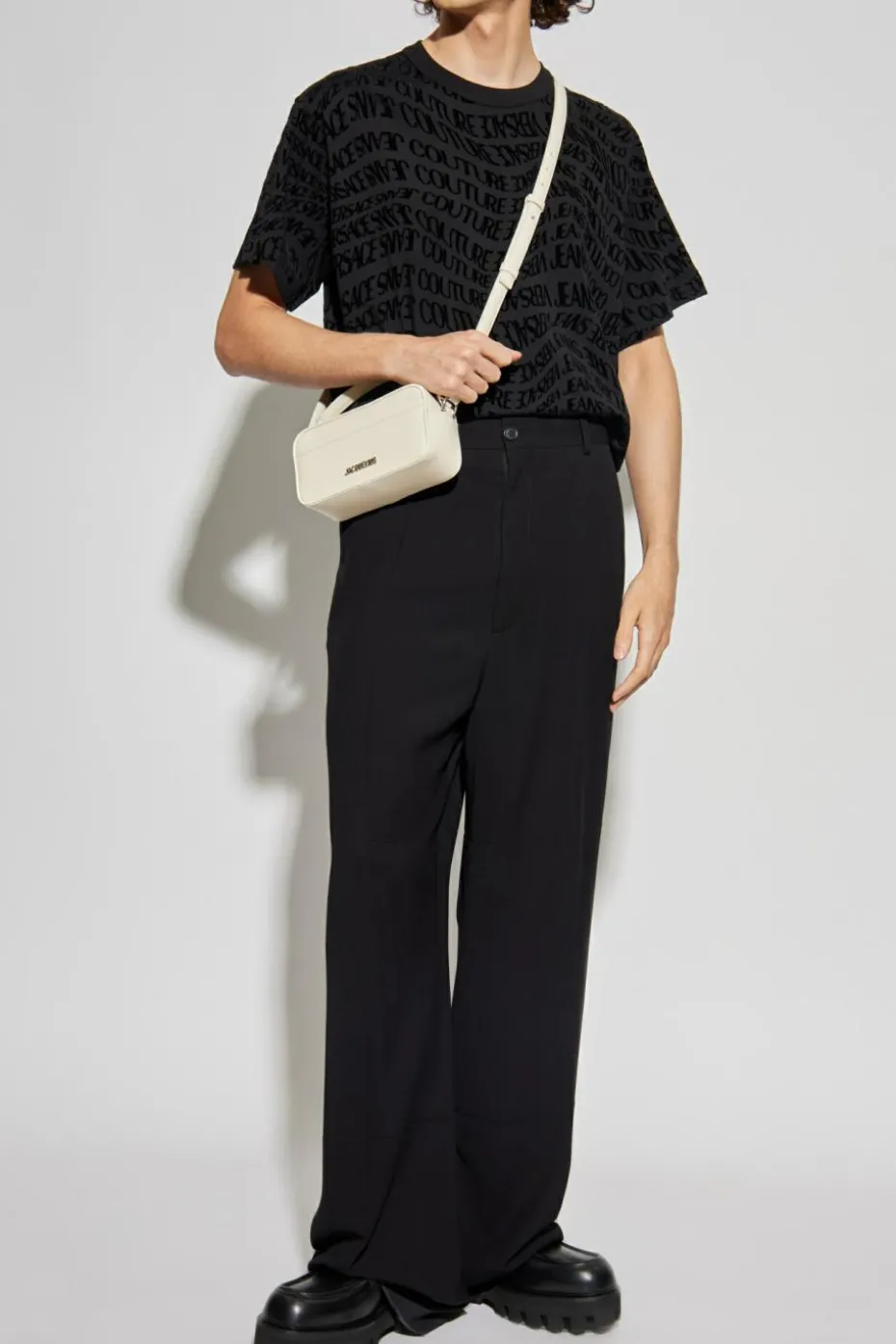 Versace Jeans Couture BLACK T-shirt with a monogram and a velvety finish