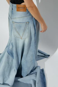 VETEMENTS light blue Jeans with train