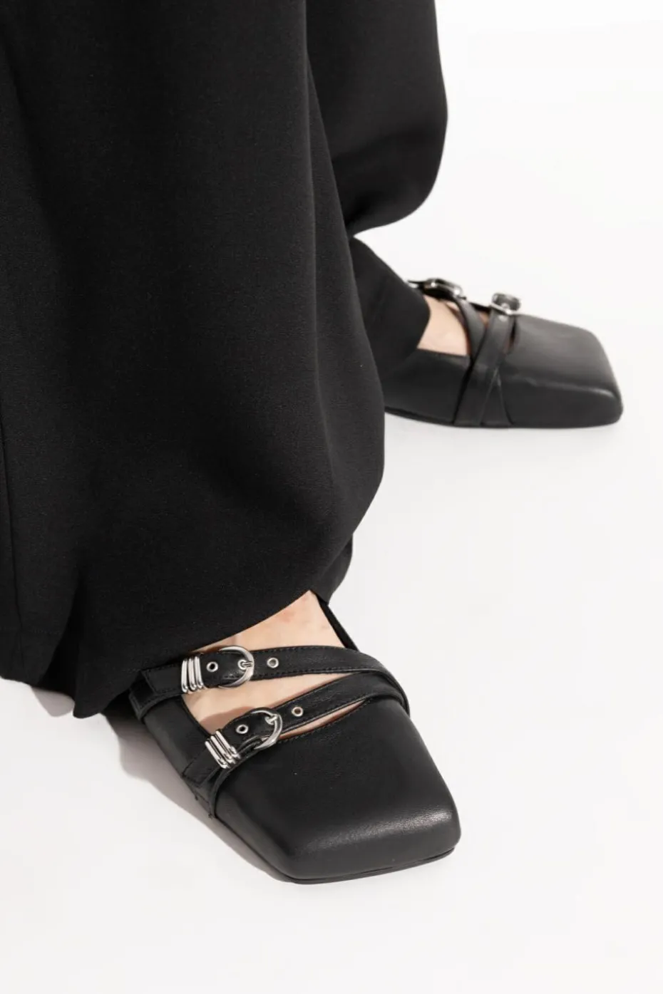 Vic Matie BLACK Leather boots Logic
